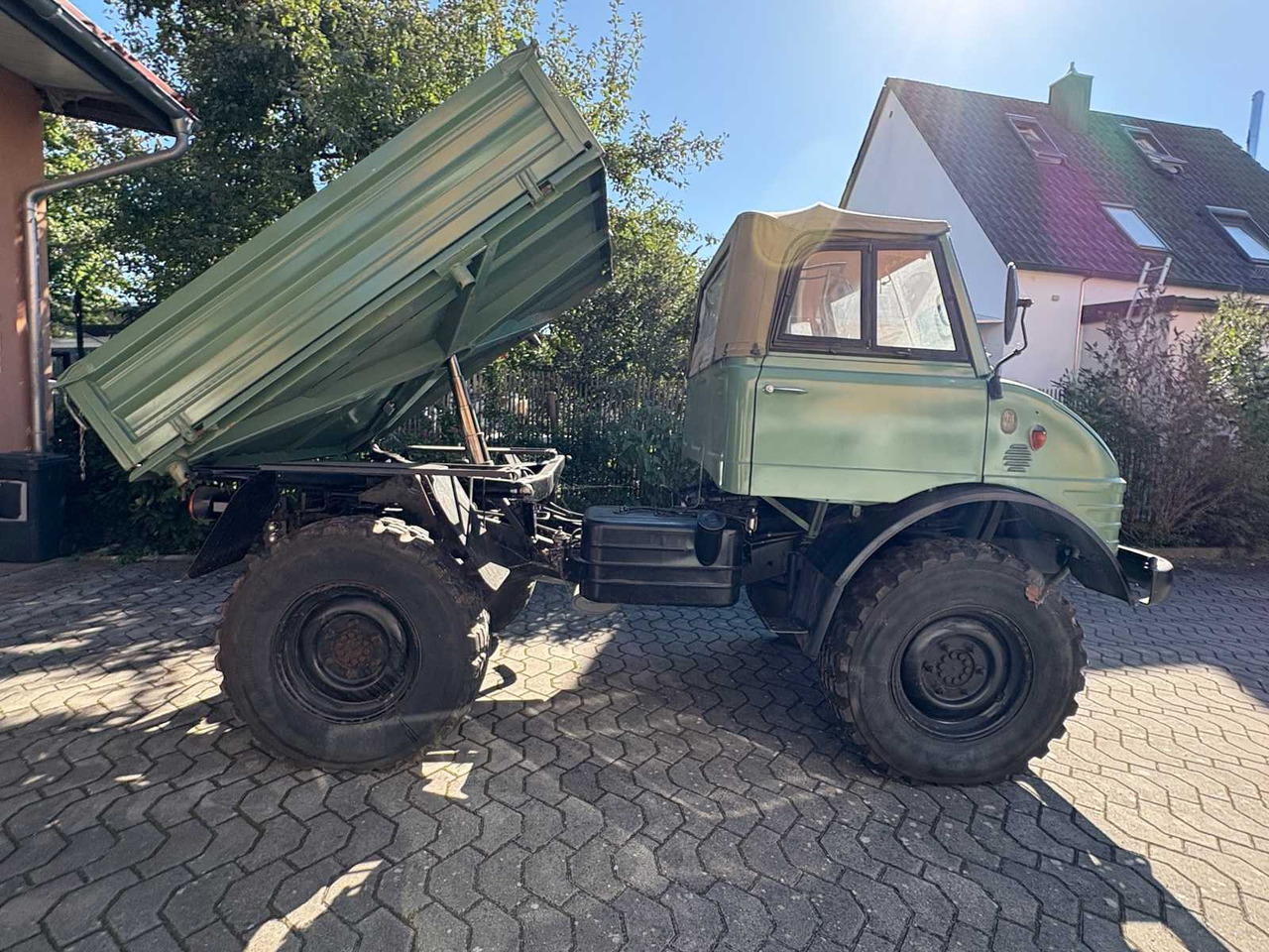 Mercedes-Benz Unimog - Agricultural machinery: picture 2 Mercedes-Benz Unimog - Agricultural machinery: picture 2