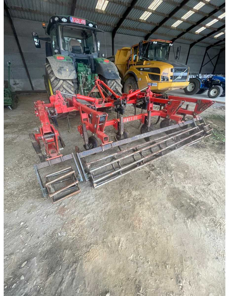 Quivogne - Agricultural machinery: picture 1 Quivogne - Agricultural machinery: picture 1