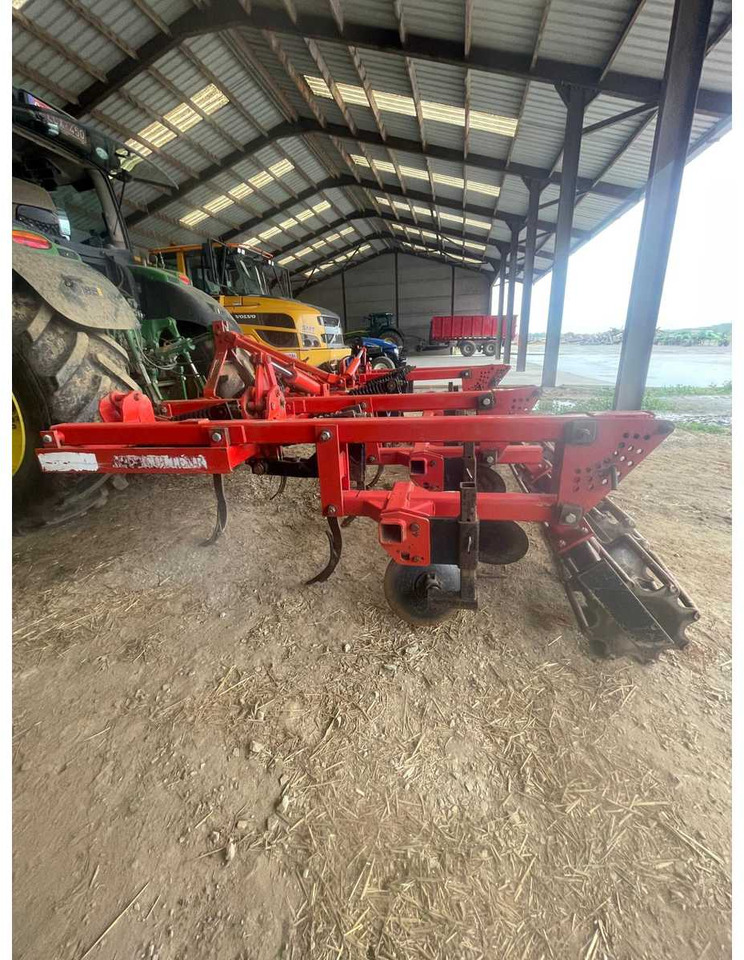 Quivogne - Agricultural machinery: picture 5 Quivogne - Agricultural machinery: picture 5
