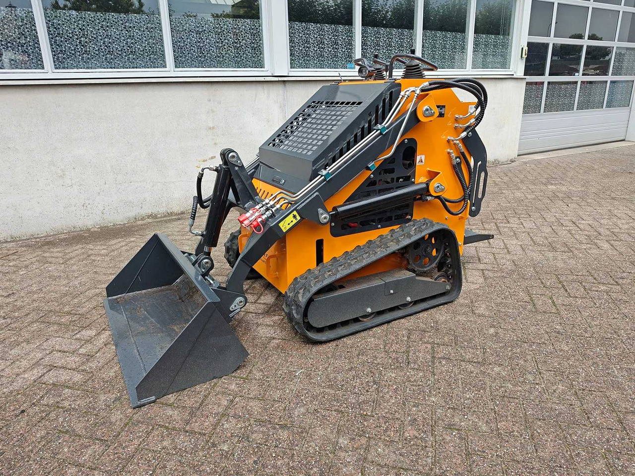 Arteer QB-480 - Skid steer loader: picture 1 Arteer QB-480 - Skid steer loader: picture 1