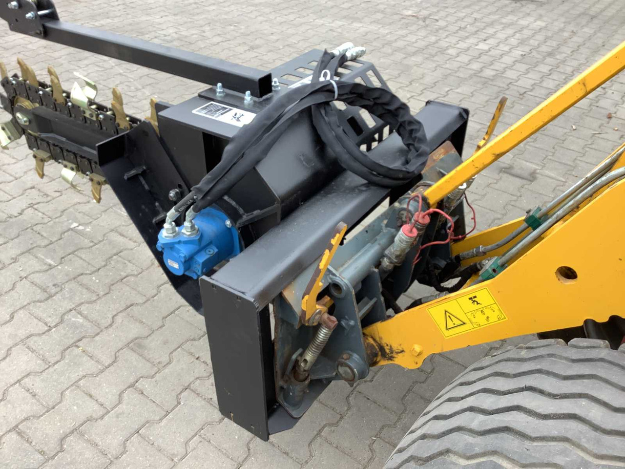 Attachment for Construction machinery Field Industries Trencher: picture 16