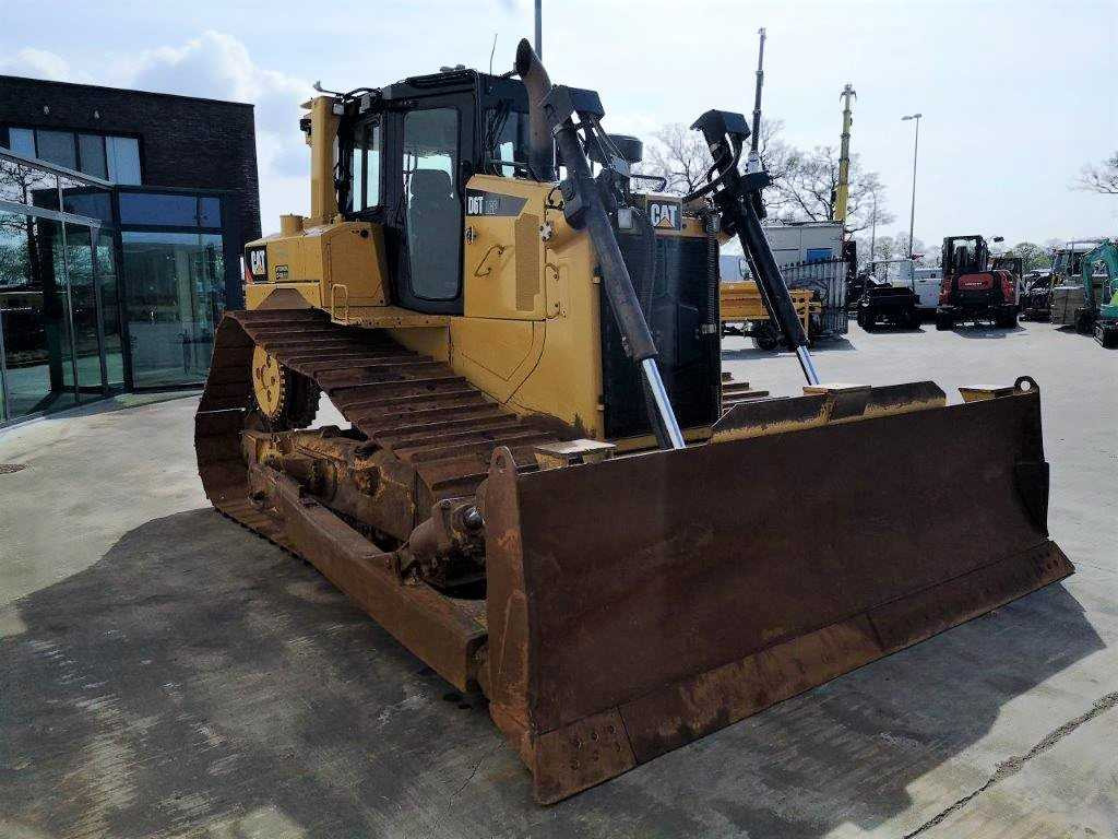 CATERPILLAR D6T LGP - Bulldozer: picture 4 CATERPILLAR D6T LGP - Bulldozer: picture 4