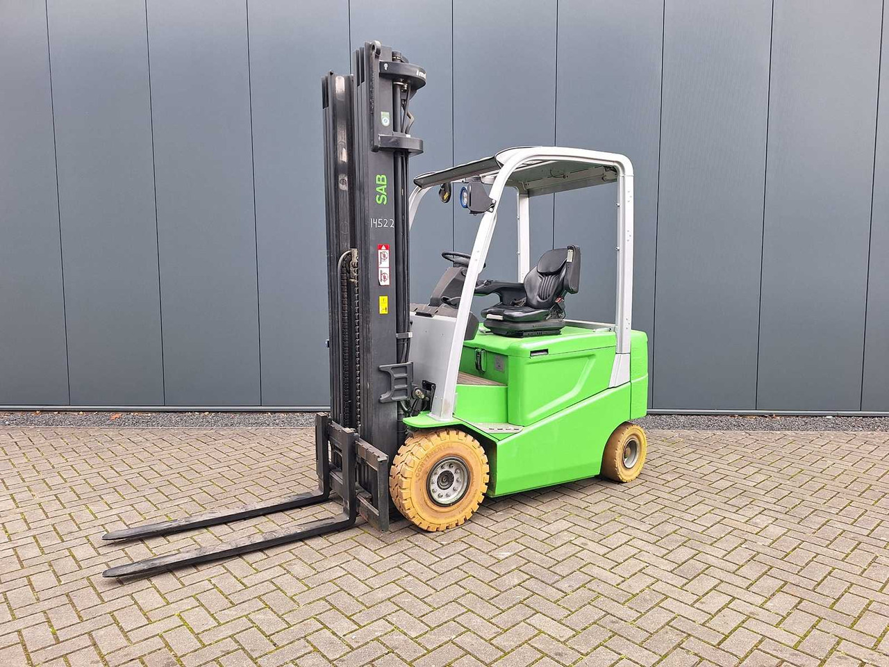 CESAB - 2017 - B 620 - 5.7M TRIPLEX, FREE-LIFT, SIDE-SHIFT - FORKLIFT - Forklift: picture 1 CESAB - 2017 - B 620 - 5.7M TRIPLEX, FREE-LIFT, SIDE-SHIFT - FORKLIFT - Forklift: picture 1