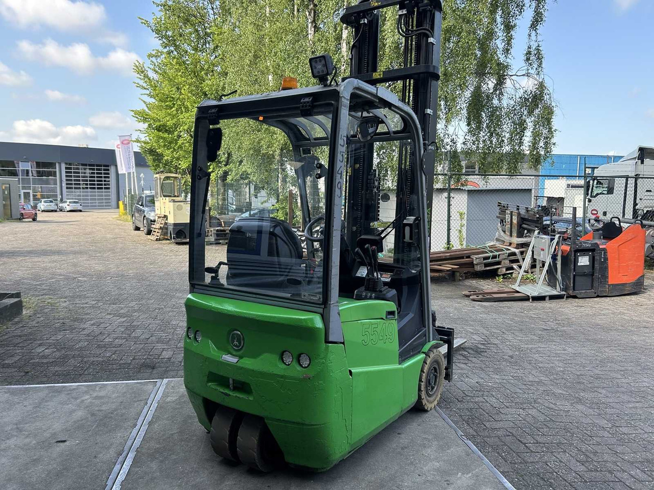 CESAB - 2017 - B315 - FORKLIFT TRIPLEX - FREE-LIFT - SIDE-SHIFT - Forklift: picture 5 CESAB - 2017 - B315 - FORKLIFT TRIPLEX - FREE-LIFT - SIDE-SHIFT - Forklift: picture 5