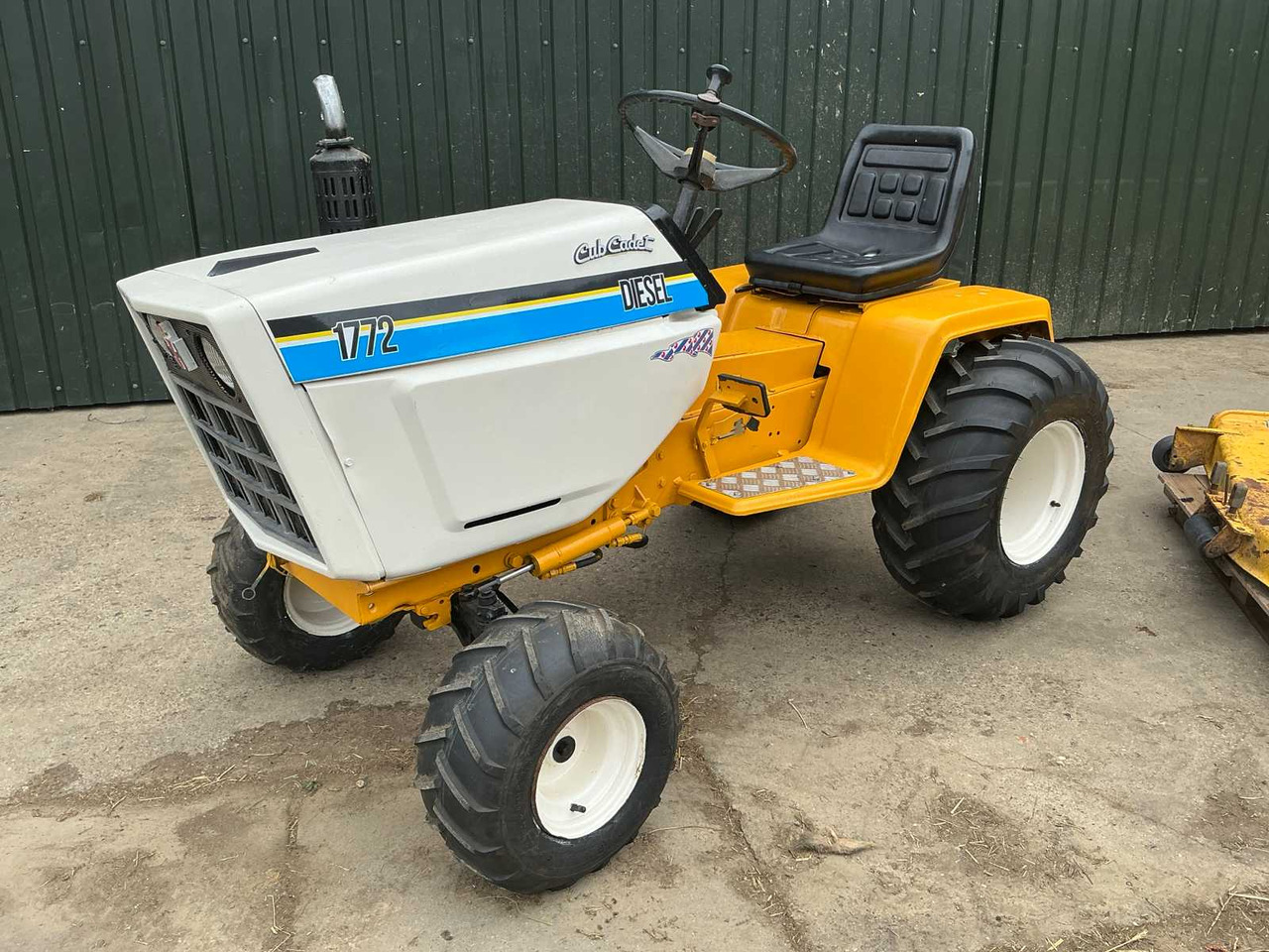 Cub cadet 1772 - Compact tractor: picture 2 Cub cadet 1772 - Compact tractor: picture 2