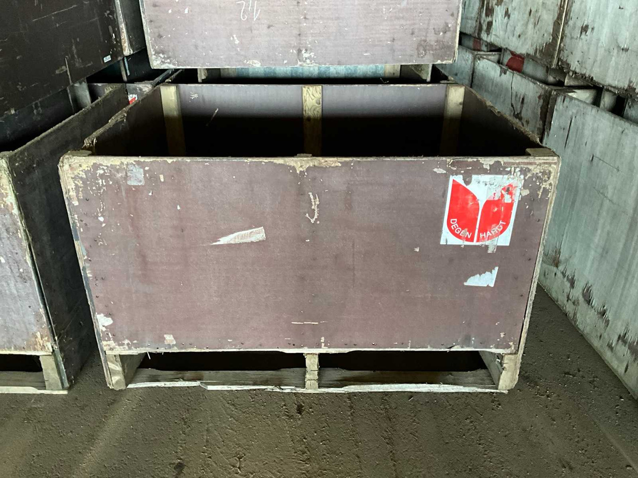 Cubic crates (20x) - Storage equipment: picture 1 Cubic crates (20x) - Storage equipment: picture 1