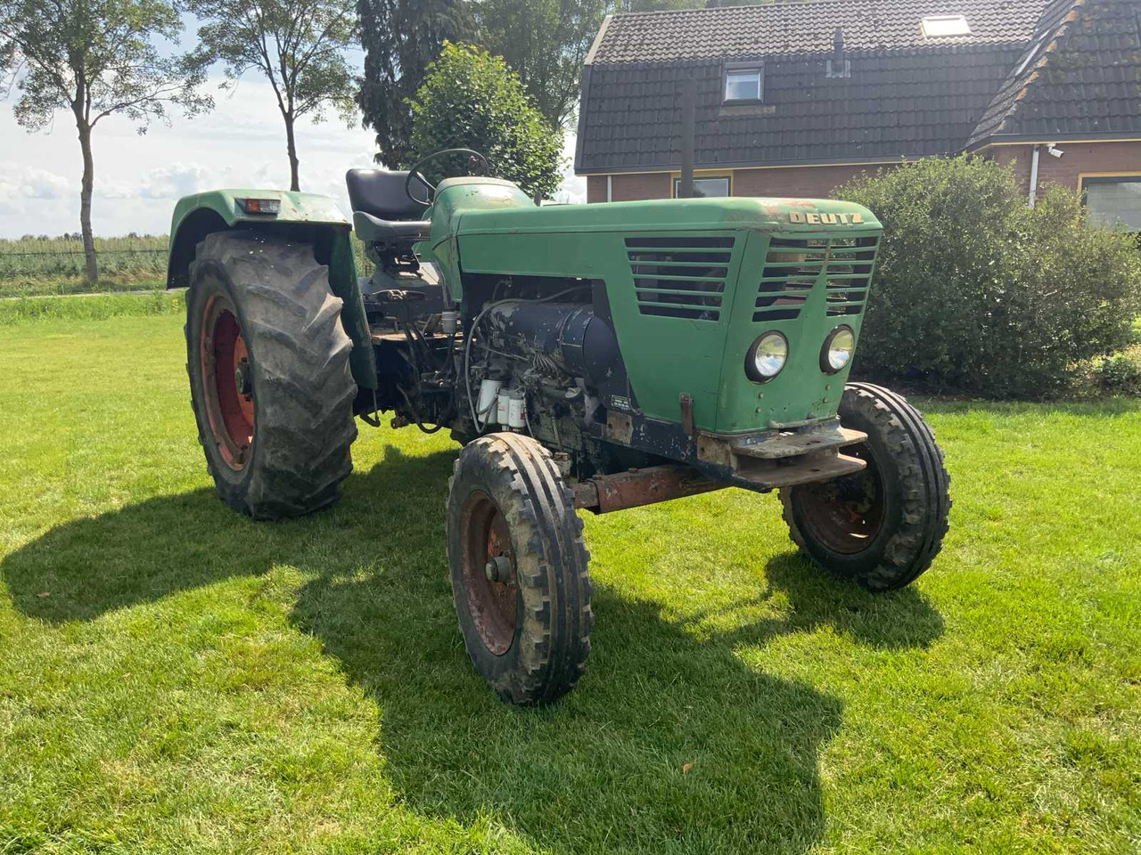 Deutz D8006 - Farm tractor: picture 2 Deutz D8006 - Farm tractor: picture 2