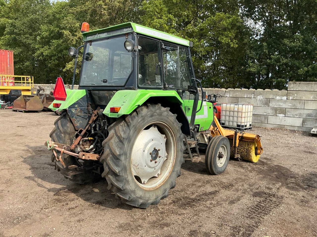 Deutz-Fahr DX3.30 - Farm tractor: picture 5 Deutz-Fahr DX3.30 - Farm tractor: picture 5