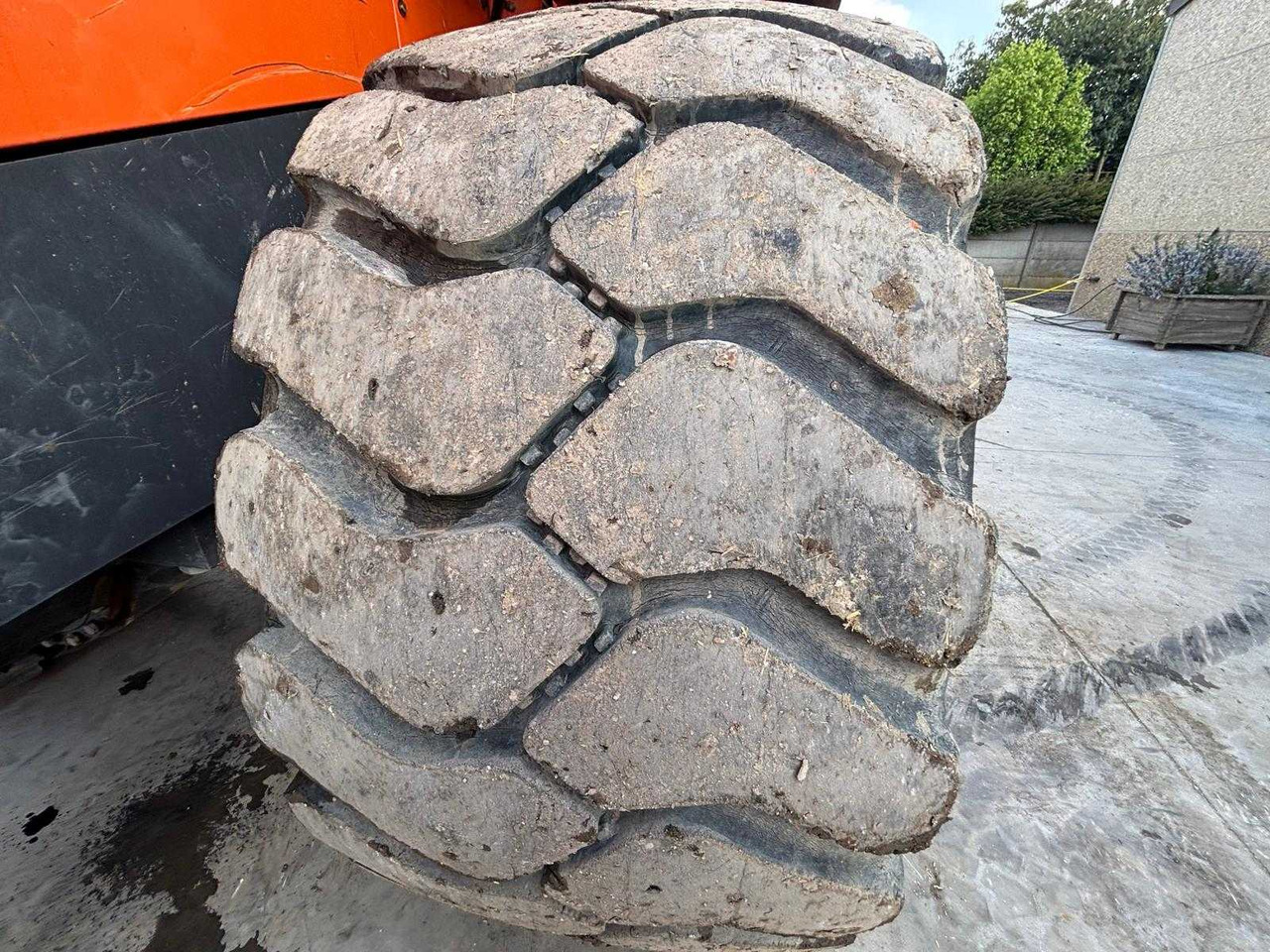 Wheel loader Doosan DL550: picture 11
