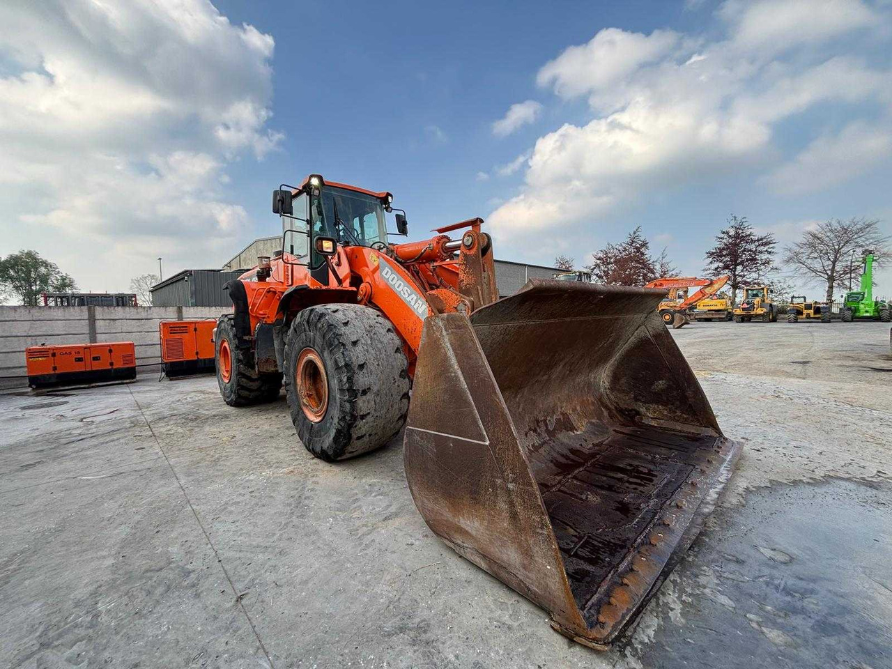 Wheel loader Doosan DL550: picture 7