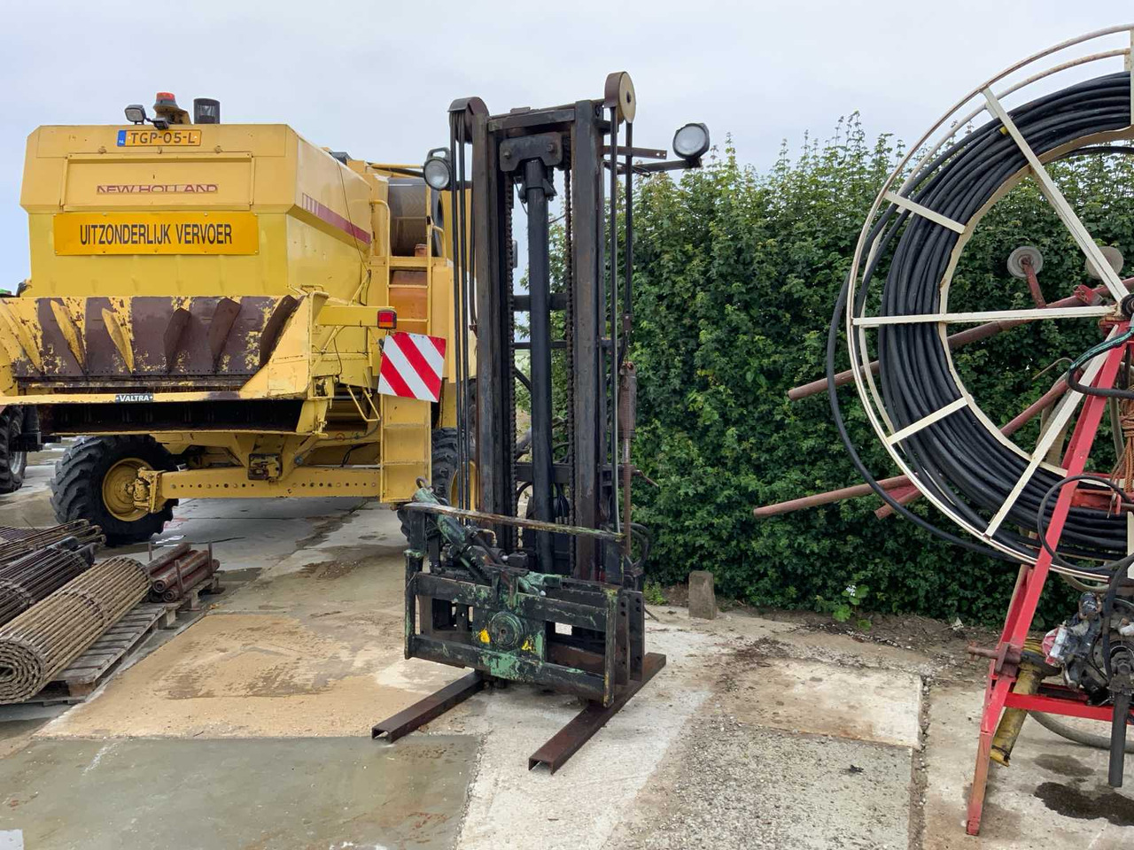 Duplex lifting mast with tilter - Front loader for tractor: picture 2 Duplex lifting mast with tilter - Front loader for tractor: picture 2