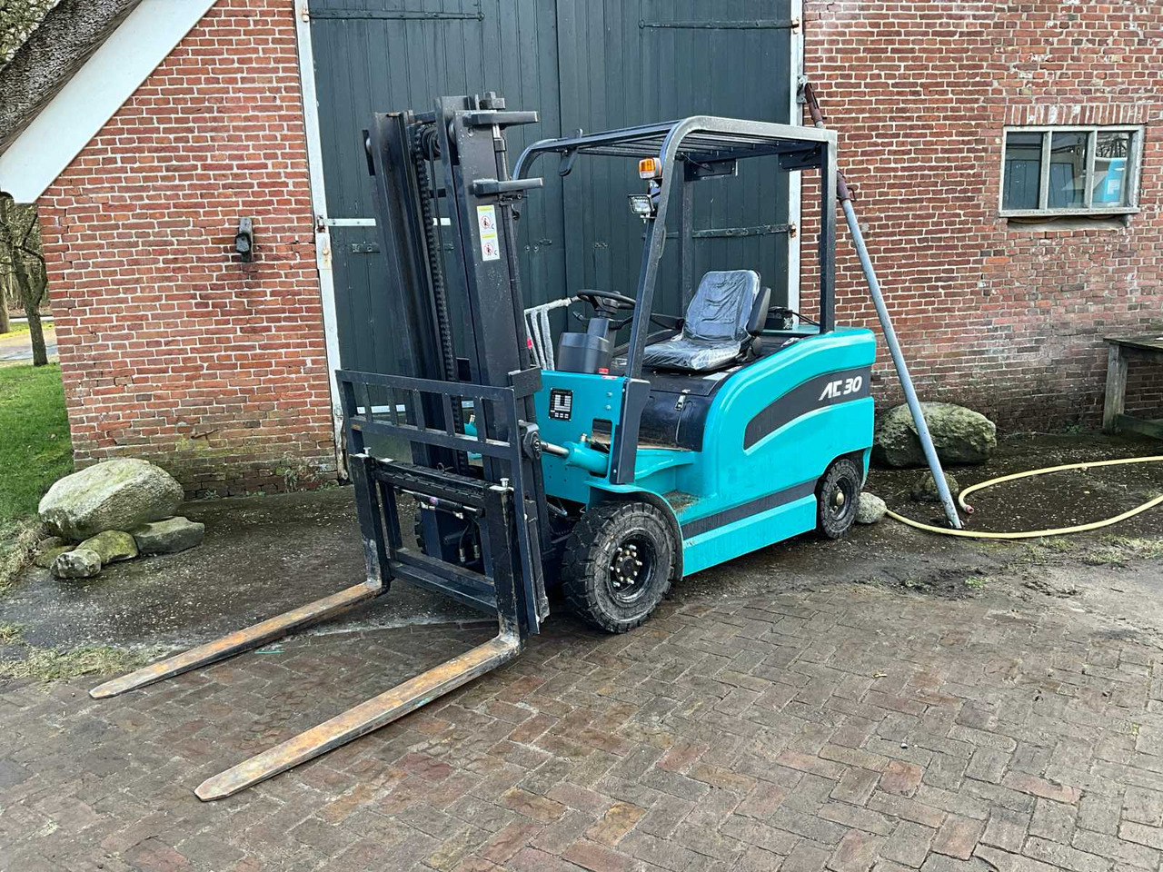 EASY-GOING - 3 TON - CPD-30 - FORKLIFT - 2024 - Forklift: picture 4 EASY-GOING - 3 TON - CPD-30 - FORKLIFT - 2024 - Forklift: picture 4