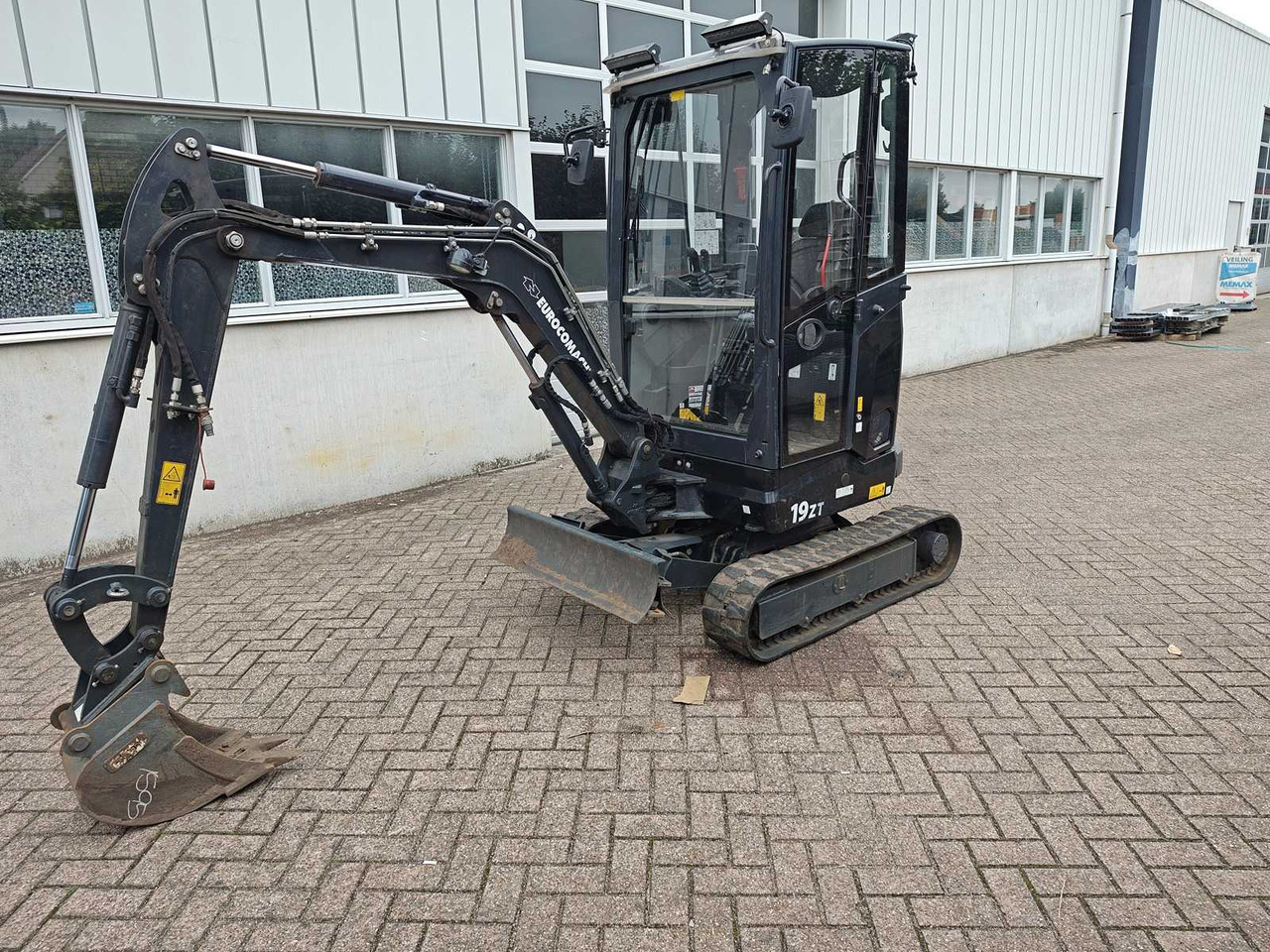 Eurocomach 19ZT - Mini excavator: picture 1 Eurocomach 19ZT - Mini excavator: picture 1