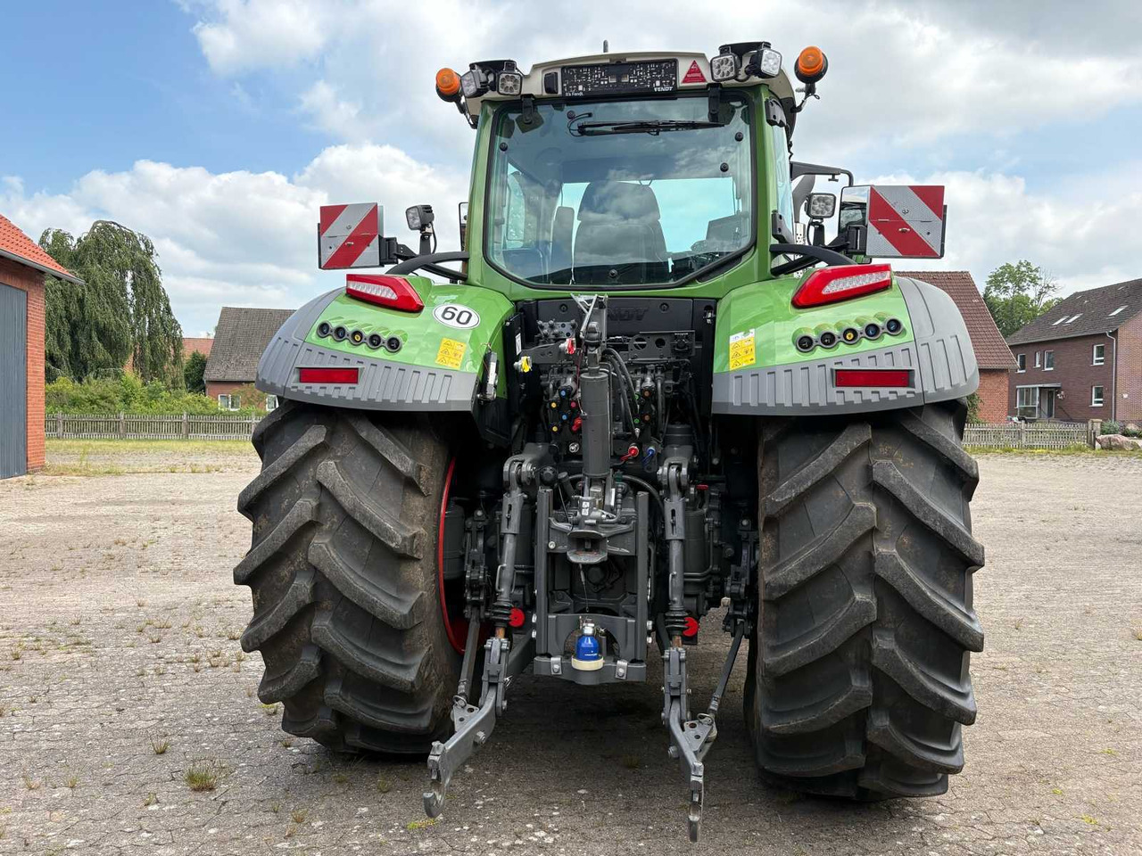 Fendt 2023 FENDT 728 VARIO GEN7 PROFI+ SETTING2 AGRICULTURAL TRACTOR WITH ALL-WHEEL DRIVE - Farm tractor: picture 2 Fendt 2023 FENDT 728 VARIO GEN7 PROFI+ SETTING2 AGRICULTURAL TRACTOR WITH ALL-WHEEL DRIVE - Farm tractor: picture 2