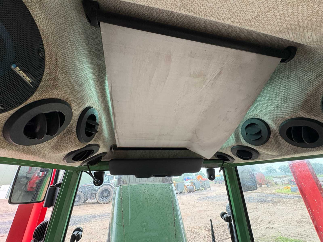 Farm tractor Fendt 211 Vario TMS V: picture 12