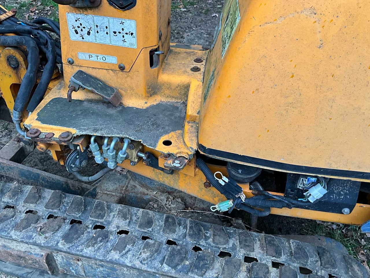 Mini excavator HANIX H15B MINI EXCAVATOR - 1 TON - ADJUSTABLE TRACKS FROM 72CM!: picture 19 Mini excavator HANIX H15B MINI EXCAVATOR - 1 TON - ADJUSTABLE TRACKS FROM 72CM!: picture 19