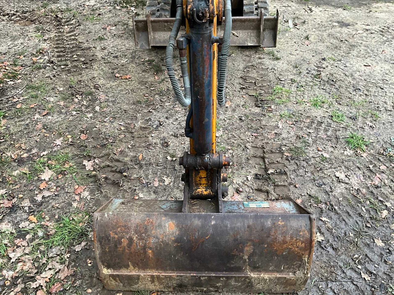 Mini excavator HANIX H15B MINI EXCAVATOR - 1 TON - ADJUSTABLE TRACKS FROM 72CM!: picture 6 Mini excavator HANIX H15B MINI EXCAVATOR - 1 TON - ADJUSTABLE TRACKS FROM 72CM!: picture 6