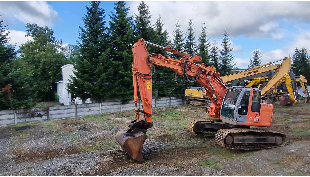 HITACHI ZX225USLC - Crawler excavator: picture 4 HITACHI ZX225USLC - Crawler excavator: picture 4