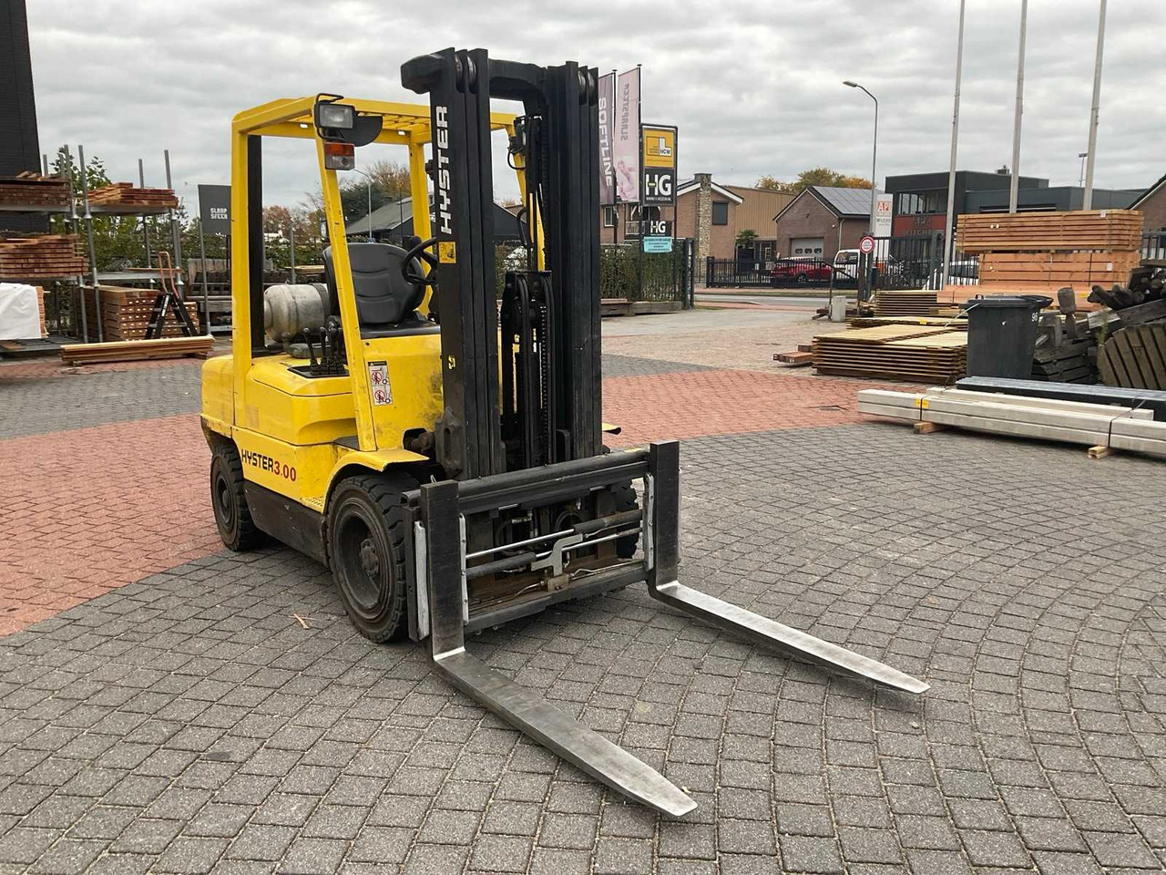 HYSTER H 3.00XM FORKLIFT - Forklift: picture 5 HYSTER H 3.00XM FORKLIFT - Forklift: picture 5