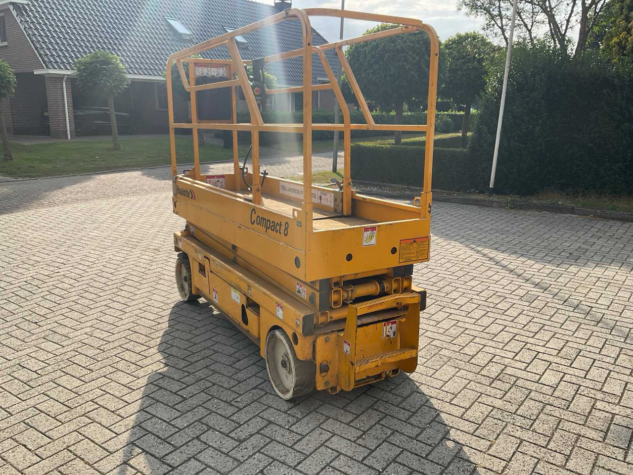 Haulotte Compact 8 - Aerial platform: picture 4 Haulotte Compact 8 - Aerial platform: picture 4