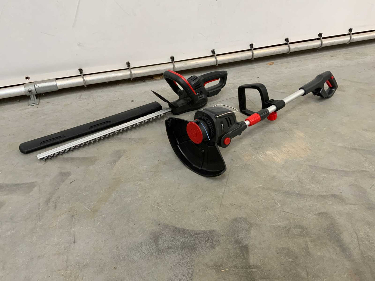 Henx - Garden equipment: picture 1 Henx - Garden equipment: picture 1