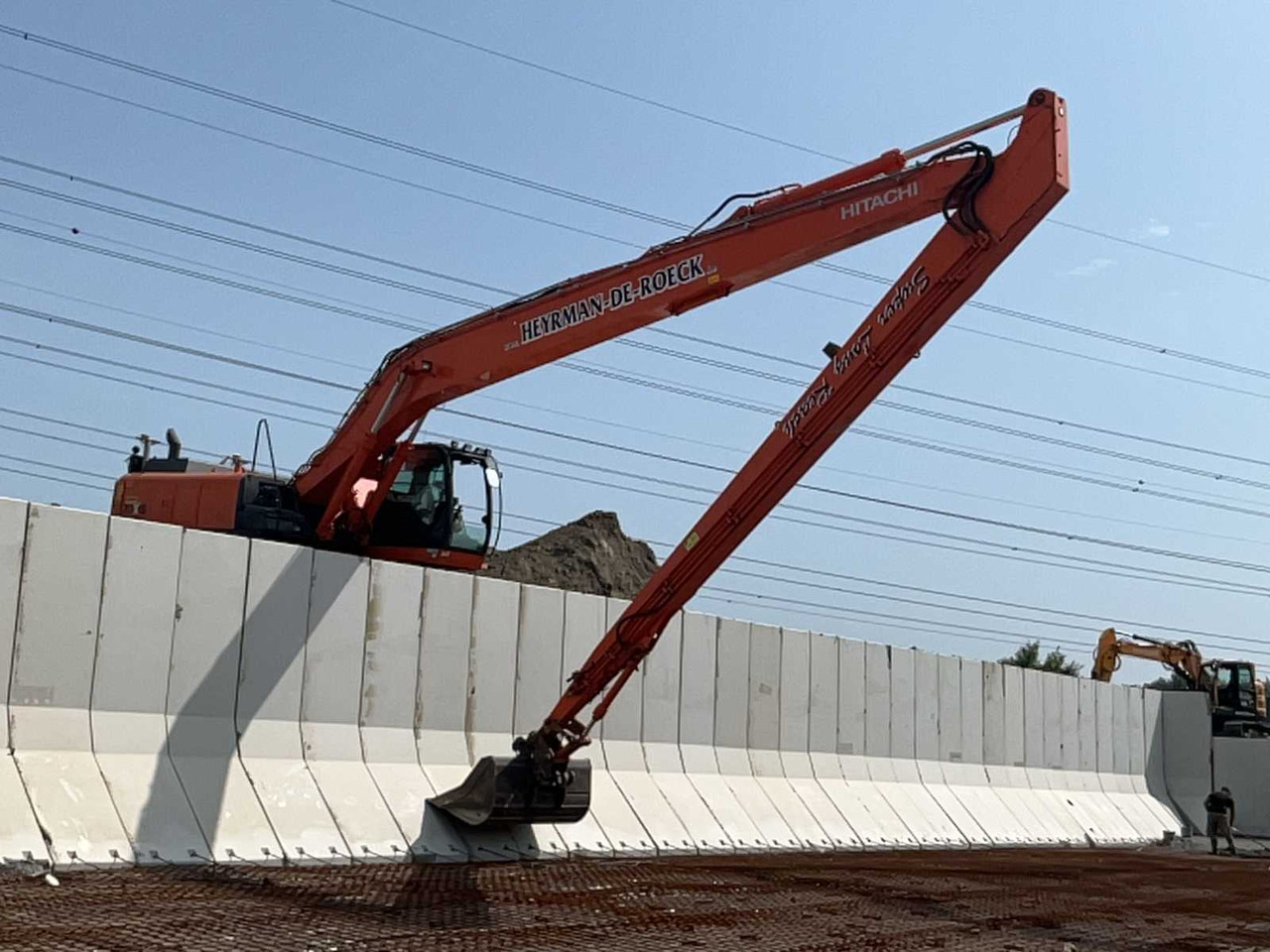 Hitachi Zaxis 350LC-5B - Crawler excavator: picture 1 Hitachi Zaxis 350LC-5B - Crawler excavator: picture 1
