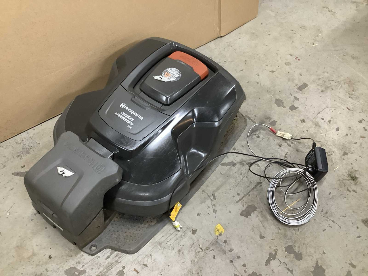 Husqvarna 310 - Garden mower: picture 2 Husqvarna 310 - Garden mower: picture 2