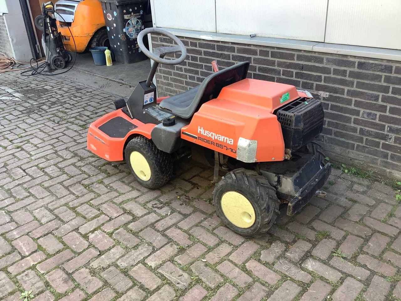 Husqvarna Rider 850 - Garden mower: picture 1 Husqvarna Rider 850 - Garden mower: picture 1