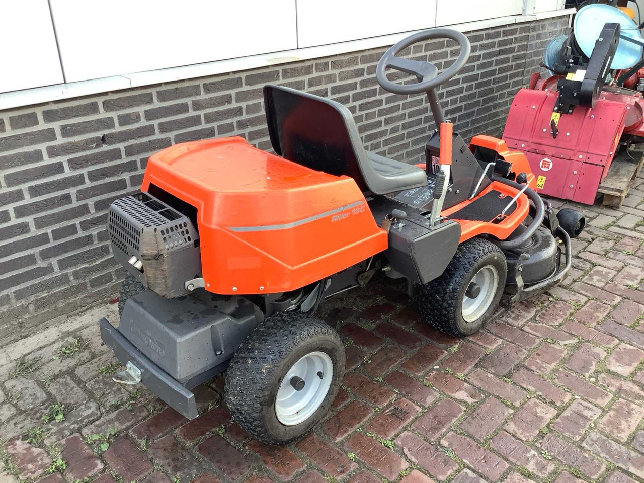 Husqvarna rider 13c - Garden mower: picture 2 Husqvarna rider 13c - Garden mower: picture 2