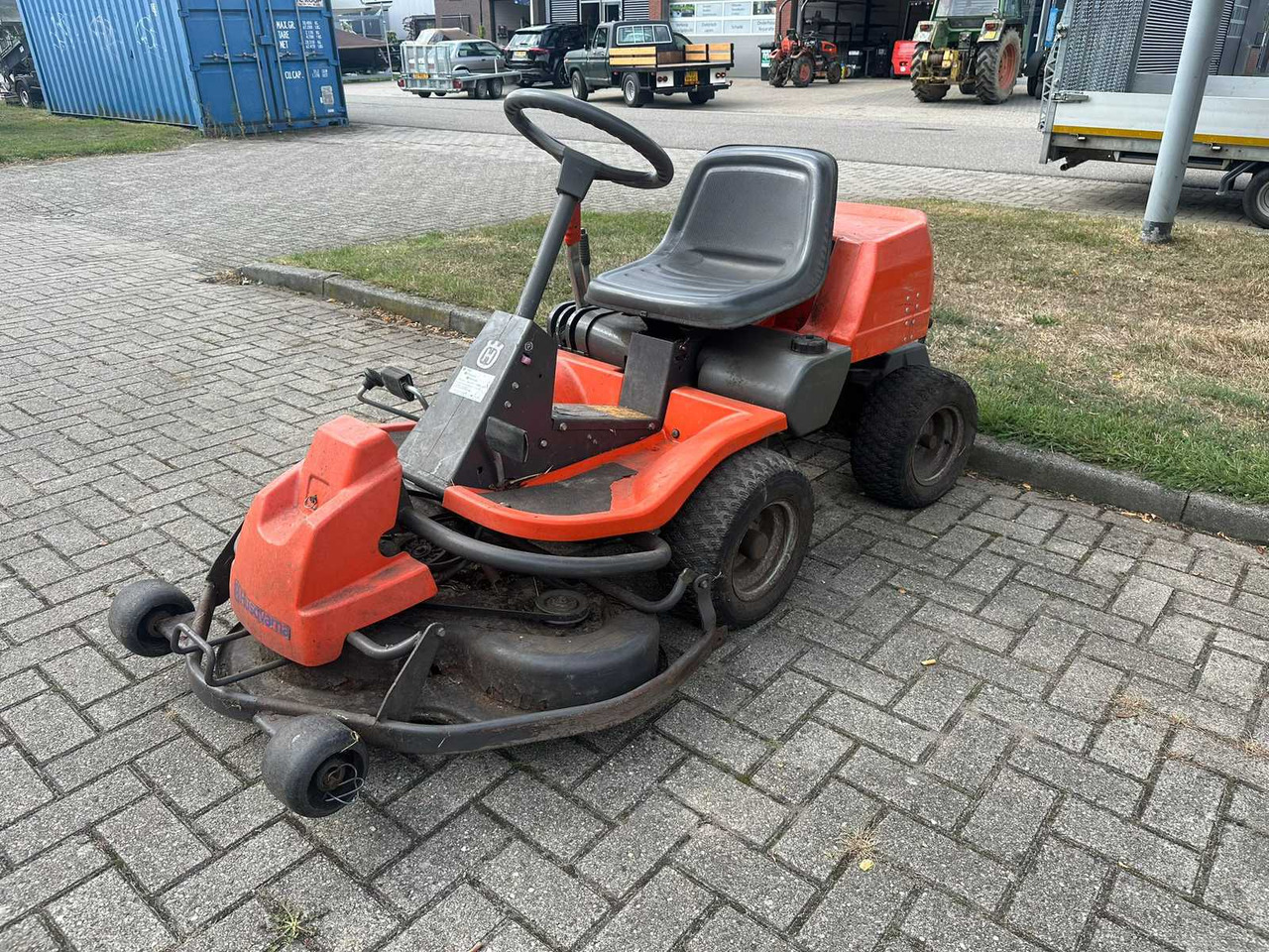 Husqvarna rider - Garden mower: picture 1 Husqvarna rider - Garden mower: picture 1