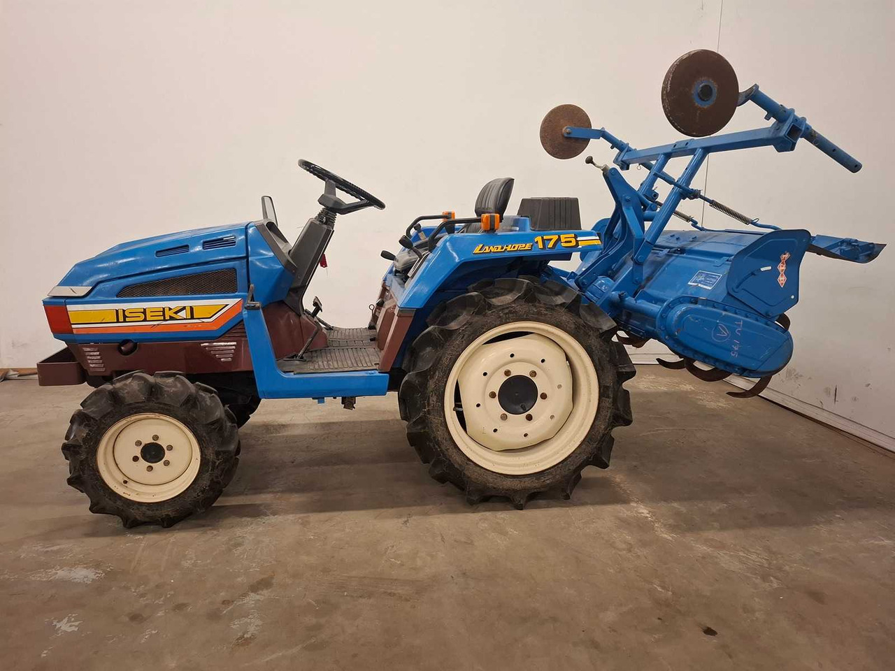 Iseki Landhope 175 - Compact tractor: picture 3 Iseki Landhope 175 - Compact tractor: picture 3