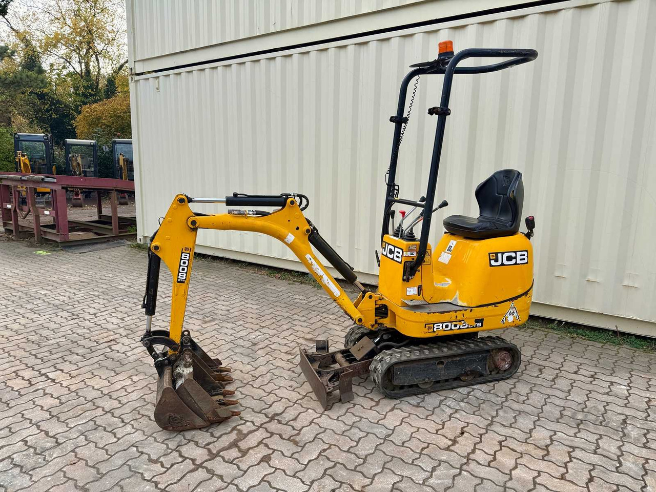 JCB - 8008 CTS - 2021 - MINI EXCAVATOR - Mini excavator: picture 2 JCB - 8008 CTS - 2021 - MINI EXCAVATOR - Mini excavator: picture 2