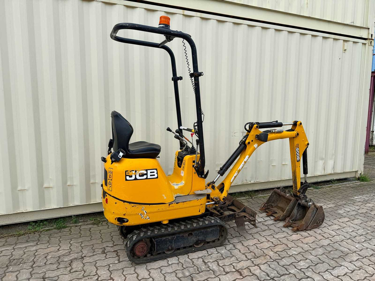 JCB - 8008 CTS - 2021 - MINI EXCAVATOR - Mini excavator: picture 4 JCB - 8008 CTS - 2021 - MINI EXCAVATOR - Mini excavator: picture 4