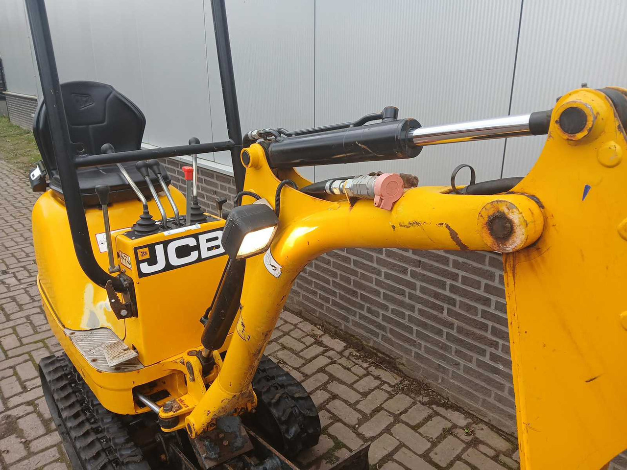 JCB 8008CTS - Mini excavator: picture 4 JCB 8008CTS - Mini excavator: picture 4