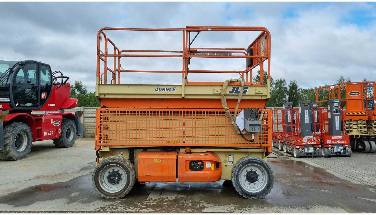 JLG 4069LE - Aerial platform: picture 2 JLG 4069LE - Aerial platform: picture 2