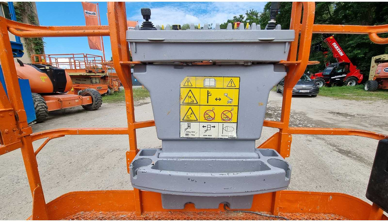 JLG 460SJ - Aerial platform: picture 5 JLG 460SJ - Aerial platform: picture 5