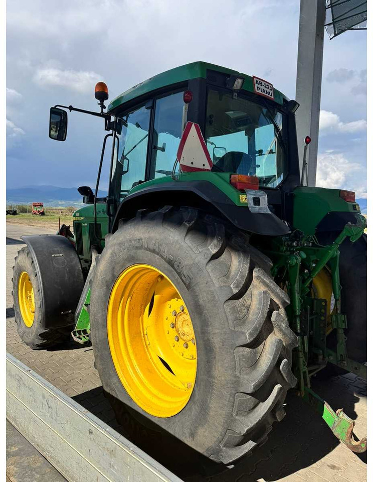 JOHN DEERE 6910 - Farm tractor: picture 4 JOHN DEERE 6910 - Farm tractor: picture 4