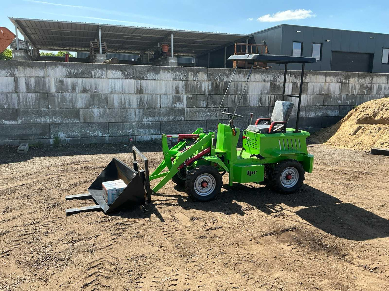 JPC 2025 JPC EL16 SHOVEL - Wheel loader: picture 1 JPC 2025 JPC EL16 SHOVEL - Wheel loader: picture 1