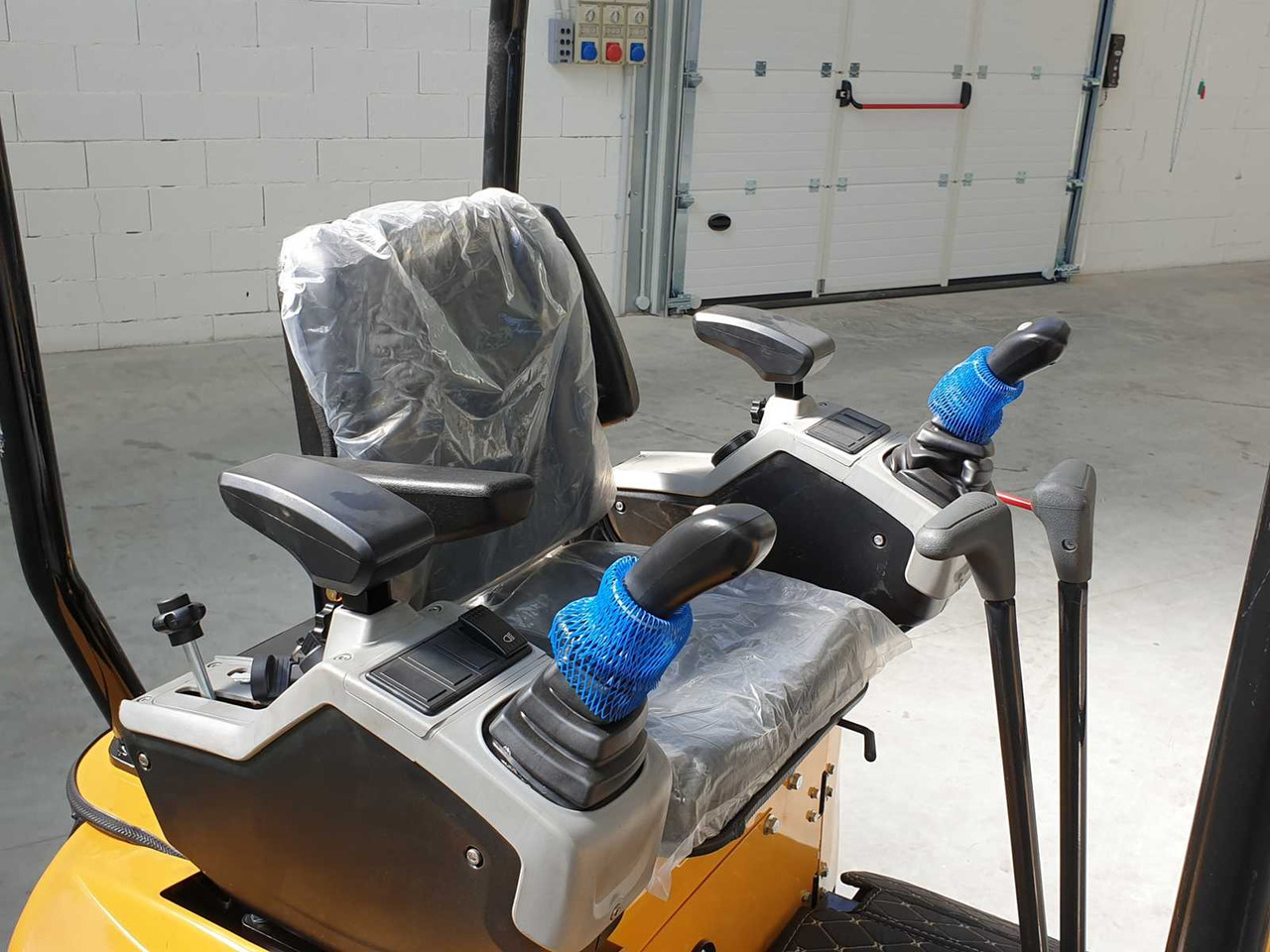 Mini excavator JPC KV15 MINI EXCAVATOR: picture 15 Mini excavator JPC KV15 MINI EXCAVATOR: picture 15