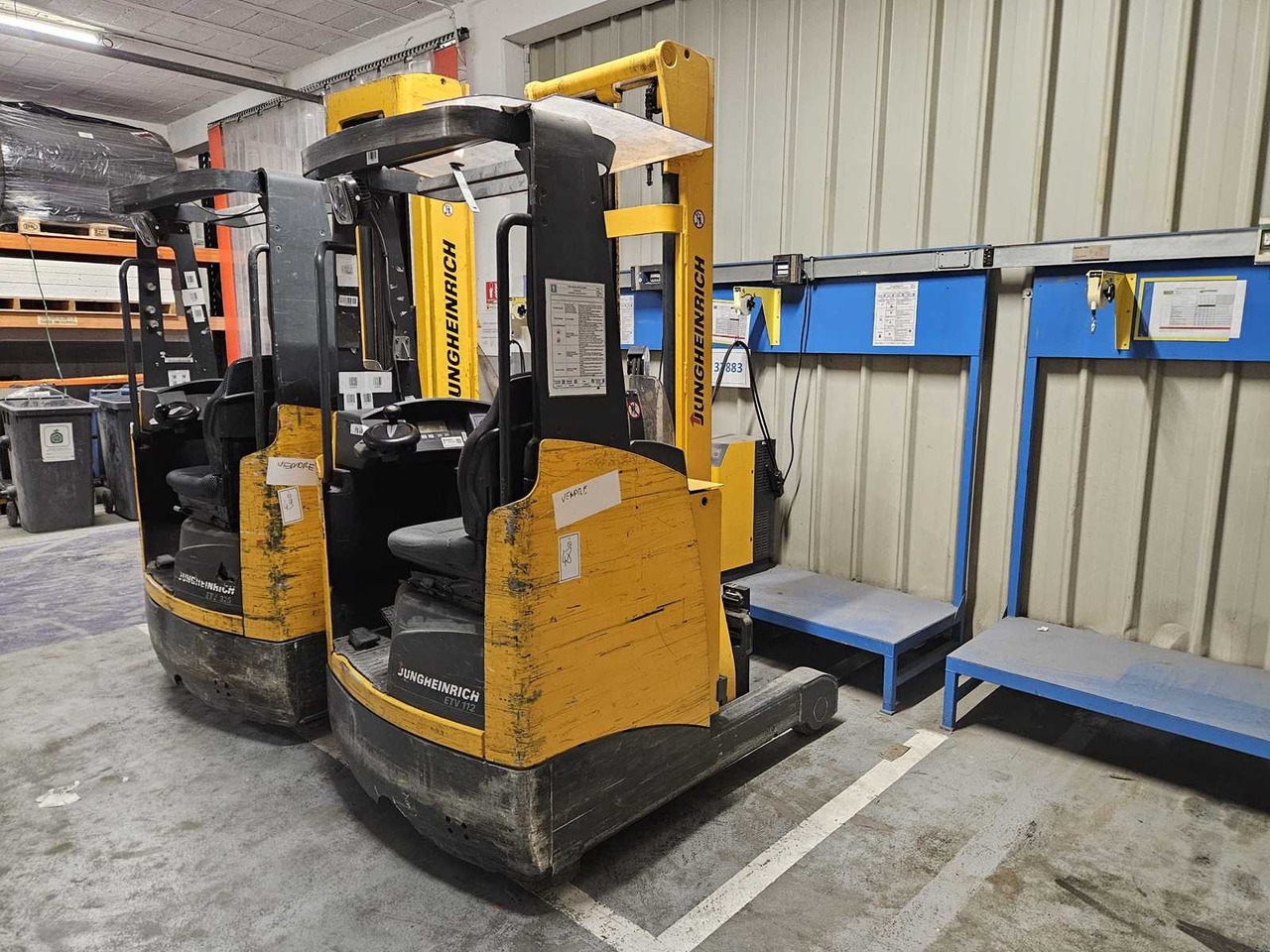 JUNGHEINRICH REACH TRUCK - Forklift: picture 4 JUNGHEINRICH REACH TRUCK - Forklift: picture 4