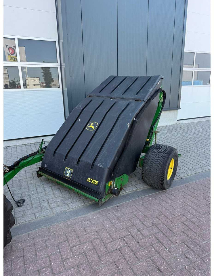 John Deere TC125 - Garden equipment: picture 1 John Deere TC125 - Garden equipment: picture 1