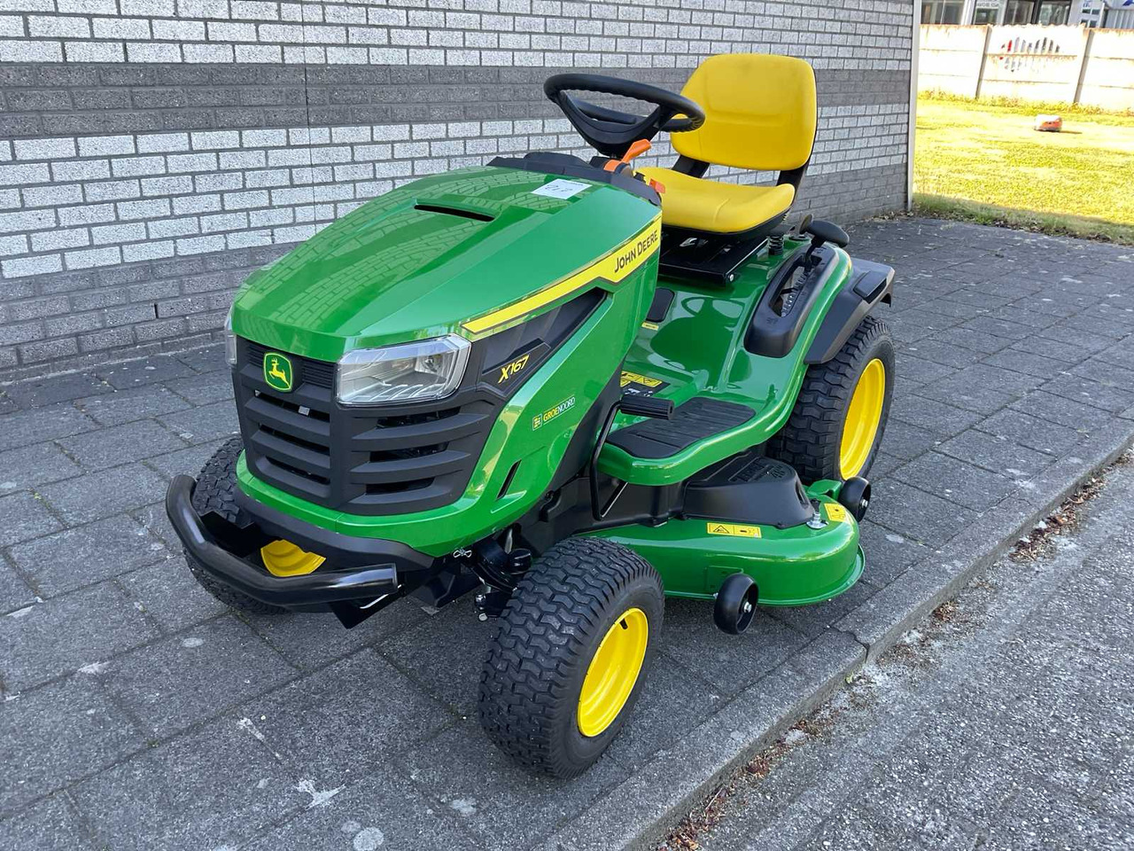 John Deere X167 - Garden mower: picture 1 John Deere X167 - Garden mower: picture 1