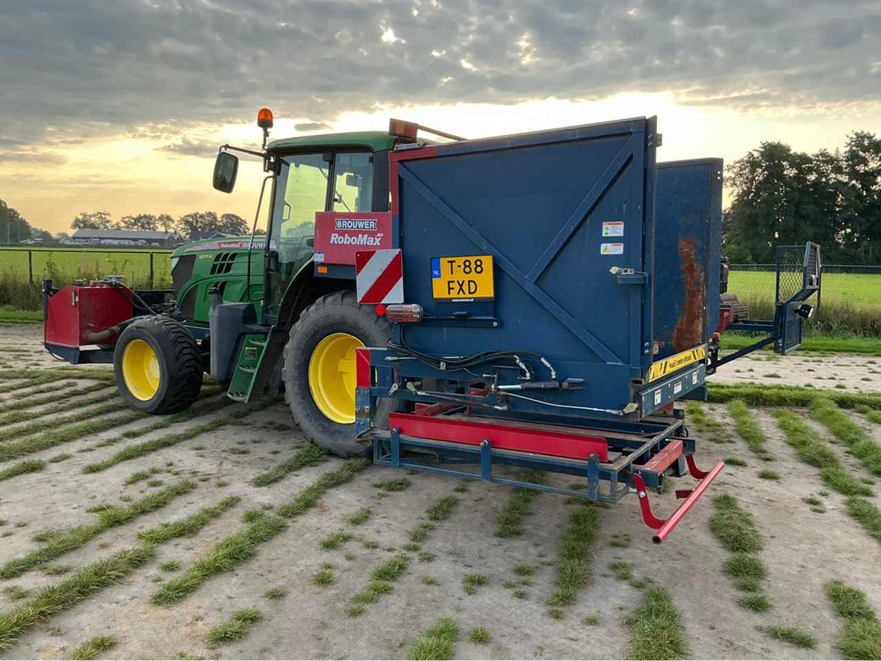 John deere 6105 M - Hay and forage equipment: picture 5 John deere 6105 M - Hay and forage equipment: picture 5