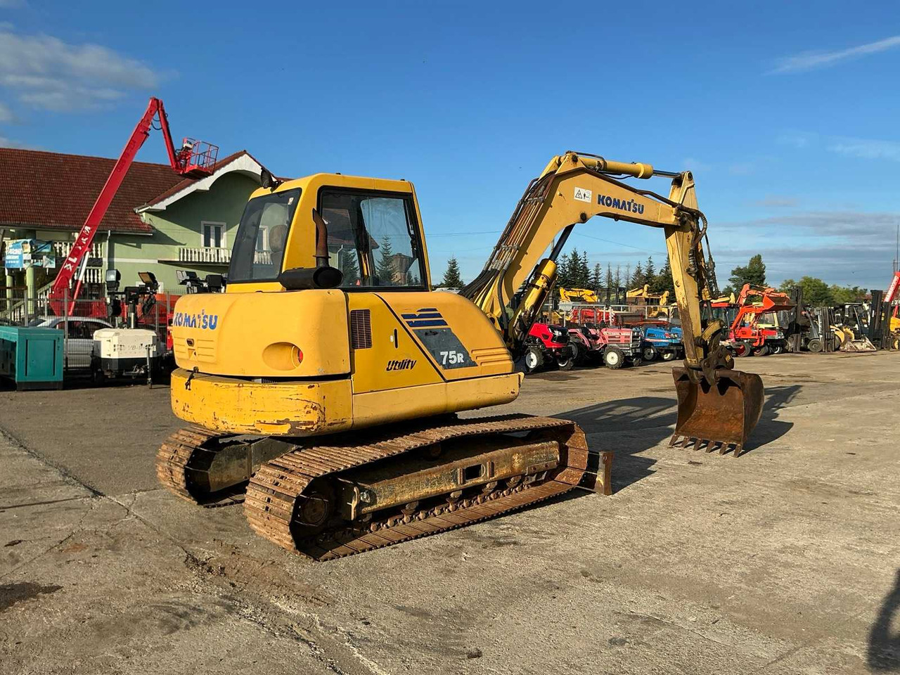KOMATSU - PC 75R - MIDI-EXCAVATOR - 2004 - Excavator: picture 2 KOMATSU - PC 75R - MIDI-EXCAVATOR - 2004 - Excavator: picture 2