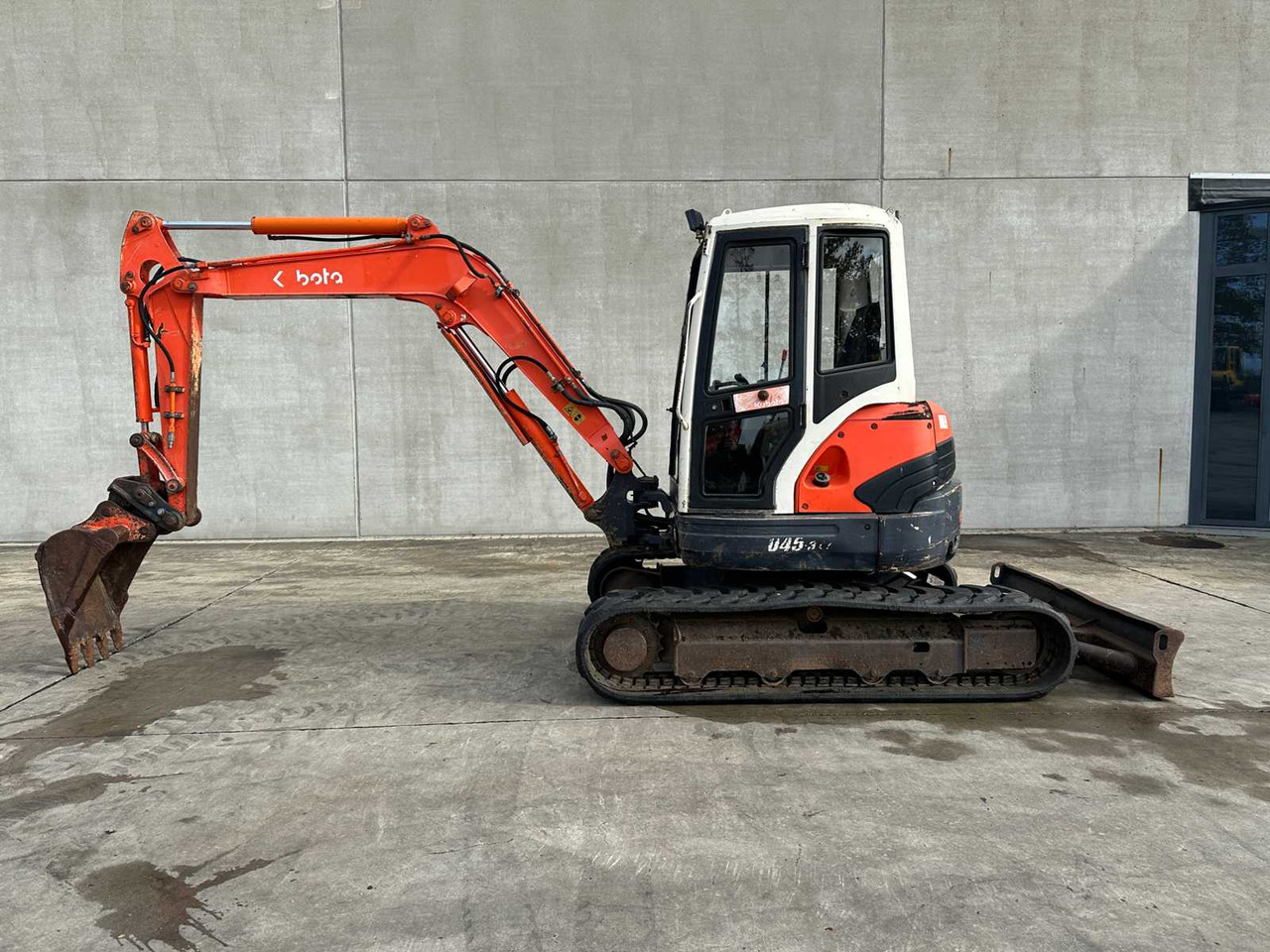 Excavator KUBOTA - 2005 - U45 - 3 - MIDI EXCAVATOR: picture 7