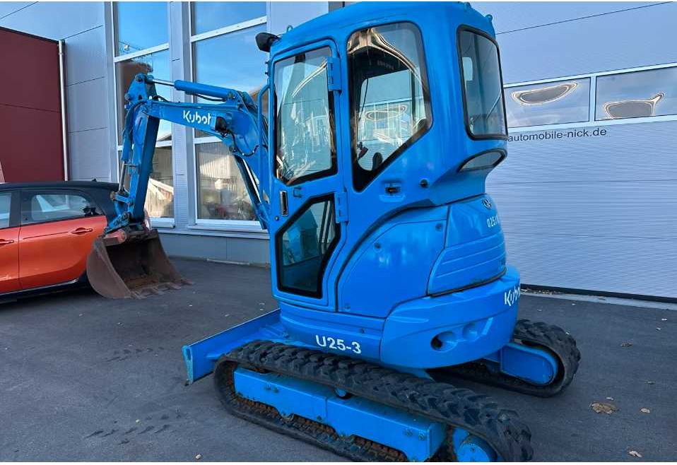 KUBOTA - U25 -3 - 2004 - MINI EXCAVATOR - Mini excavator: picture 2 KUBOTA - U25 -3 - 2004 - MINI EXCAVATOR - Mini excavator: picture 2