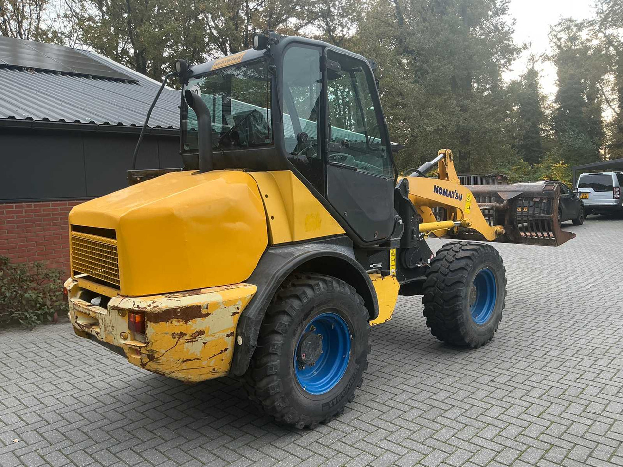 Komatsu 2010 KOMATSU WA80-S SHOVEL / WHEEL LOADER - Wheel loader: picture 3 Komatsu 2010 KOMATSU WA80-S SHOVEL / WHEEL LOADER - Wheel loader: picture 3