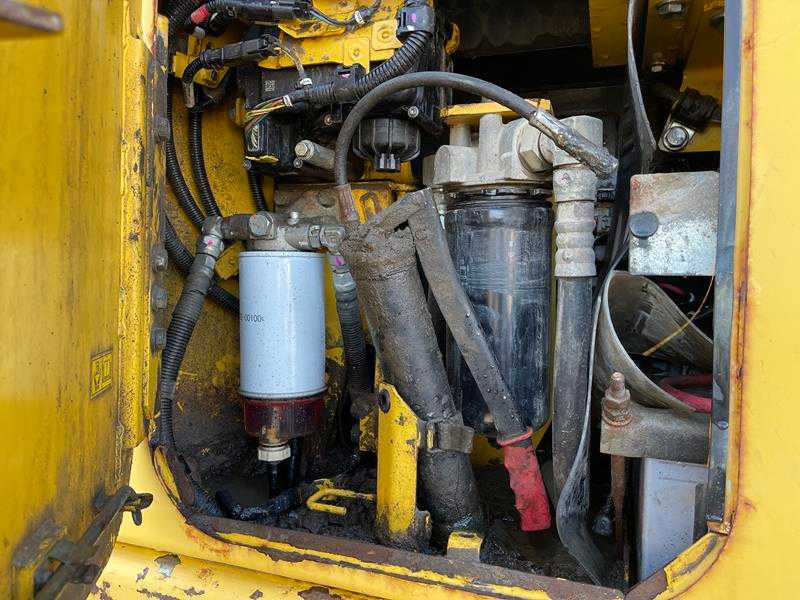 Bulldozer Komatsu D65PX-18: picture 7