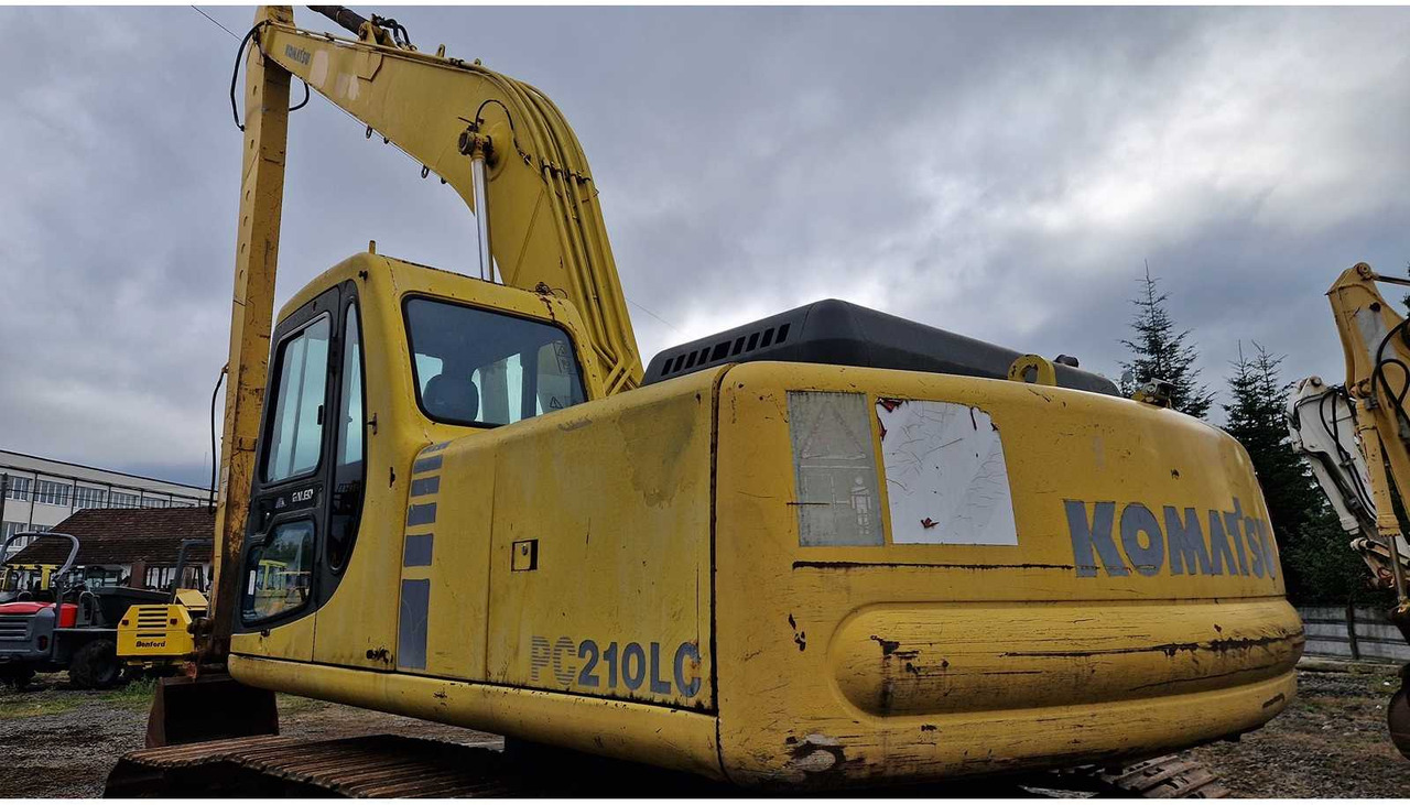 Crawler excavator Komatsu PC 210 LC: picture 15