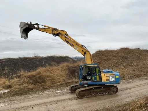 Komatsu PC240ONLC-8 - Crawler excavator: picture 2 Komatsu PC240ONLC-8 - Crawler excavator: picture 2